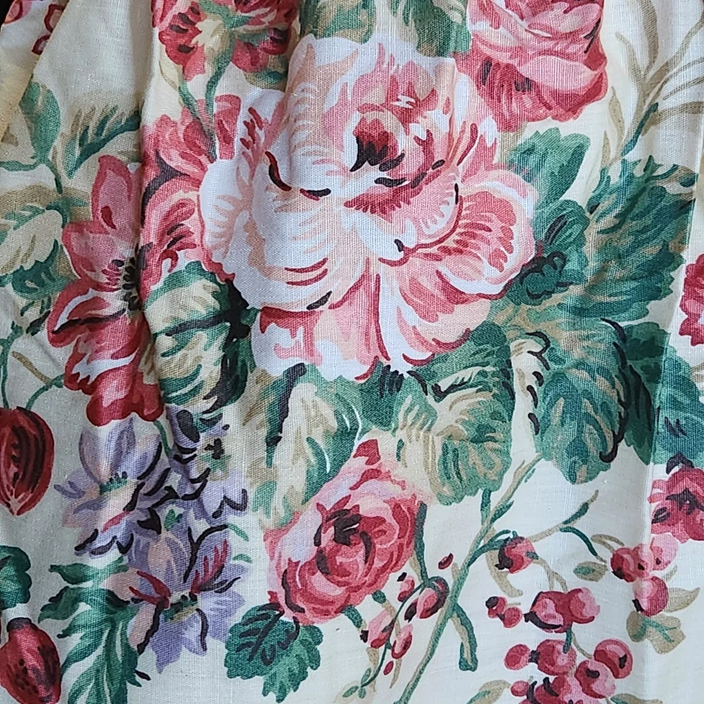 Laura Ashley Melrose Twin Reversible Comforter/Matching Bedskirt Made In The USA